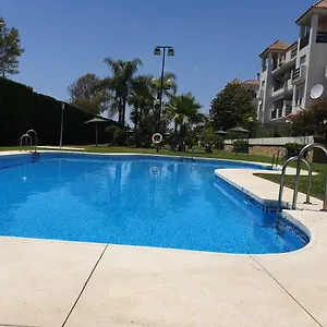 https://apartamento-puerto-banus-playa.1costadelsol.com
