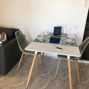 https://apartamento-torre-ii-mit-seitlichem-meerblick-und-pool.1costadelsol.com